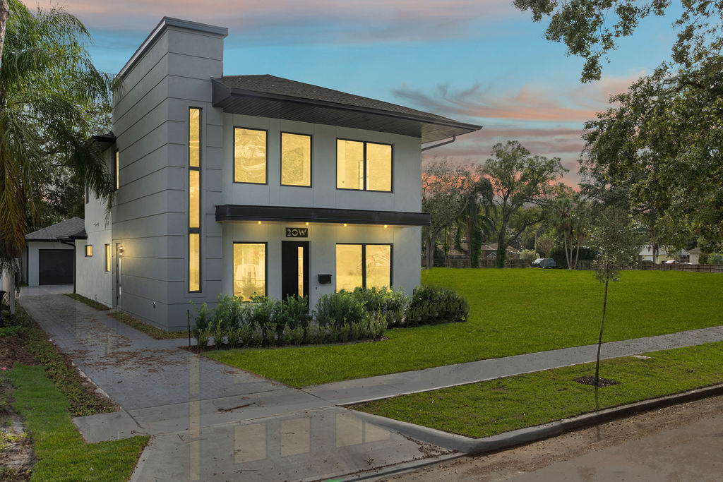 20 W. Steele Street